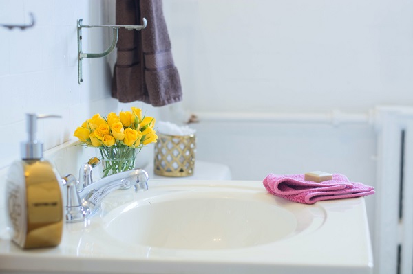 how to give your bathroom a new lease of life