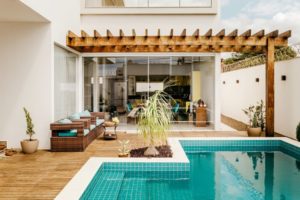 Choosing A Home Pool To Suit Your Home and Lifestyle