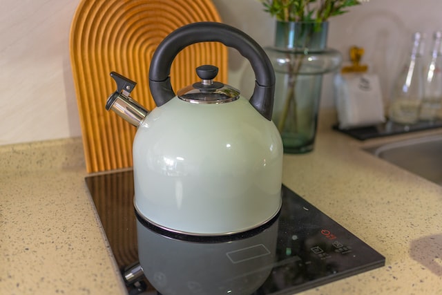 how much energy does a kettle use