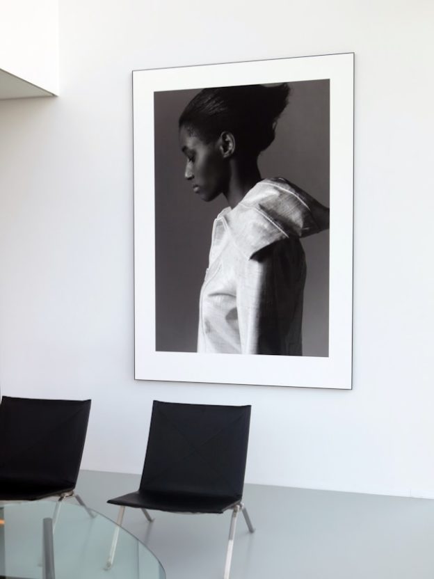 6 Design Tips for Using Portraits as Wall Décor